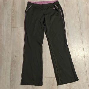 Women’s Nike Low Riding Gray/Pink Workout Pants Small